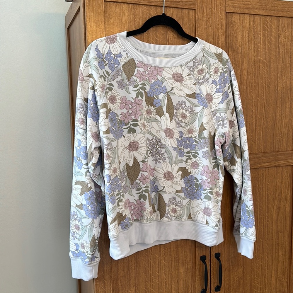 American Eagle Floral Crewneck Sweater